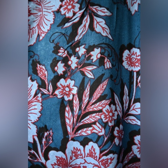 Band of The Free Floral Blouse - Picture 6 of 10